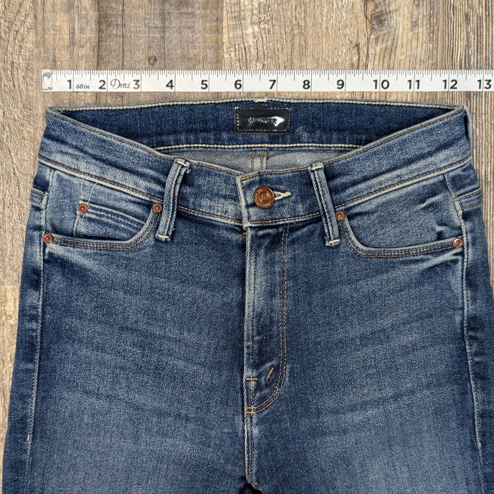 MOTHER The Mid Rise Dazzler Ankle Jeans in Satisfaction Guaranteed Size 25 - Picture 10 of 13